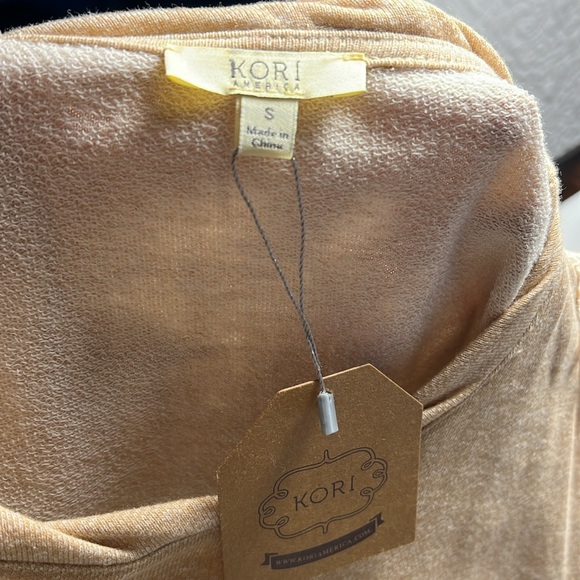 Kori soft cold shoulder oversized sweatshirt style material - Picture 6 of 7